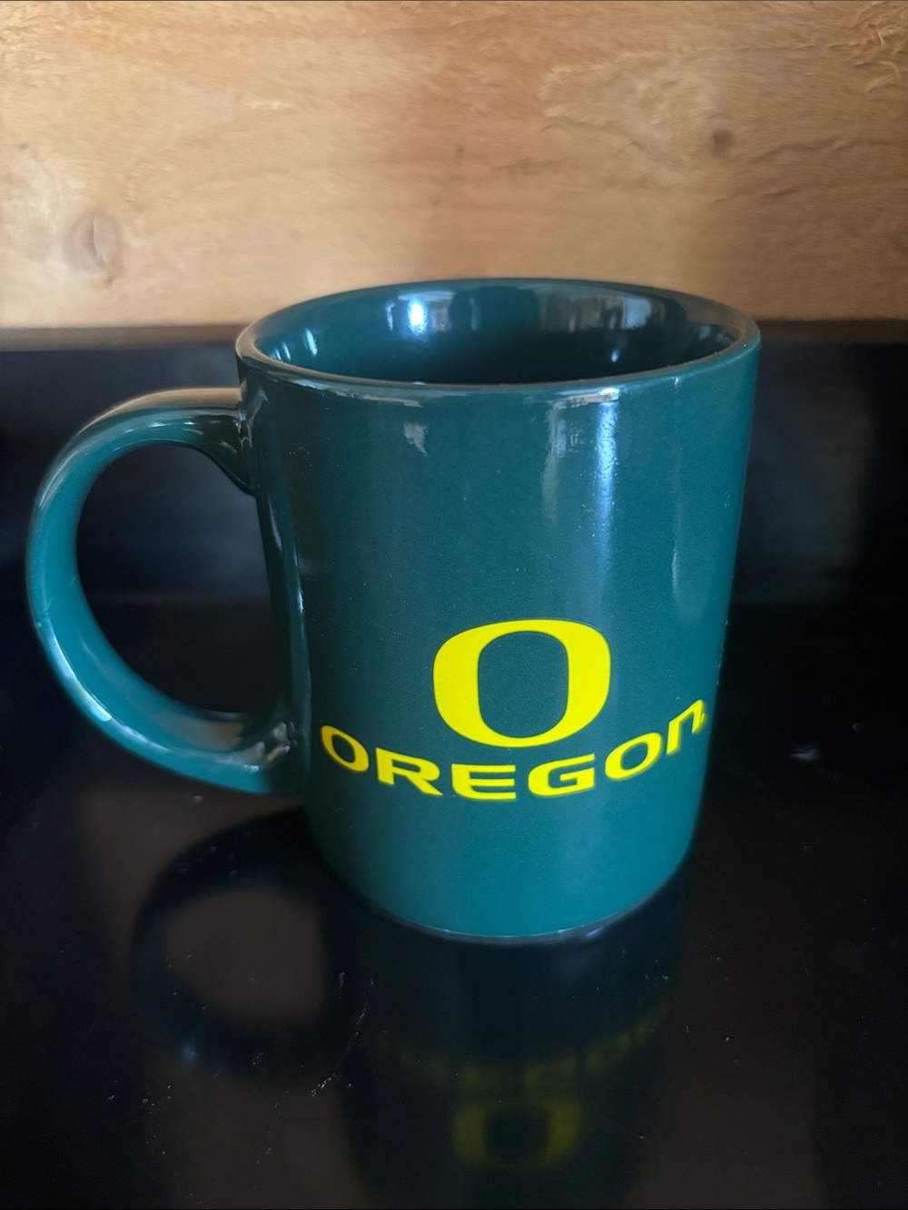 Green University of Oregon Coffee Mug with Yellow O Logo